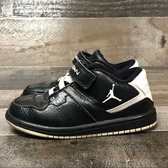 Jordan’s Black/White Youths Sneakers For Babies 3501028-036 - Picture 1 of 6